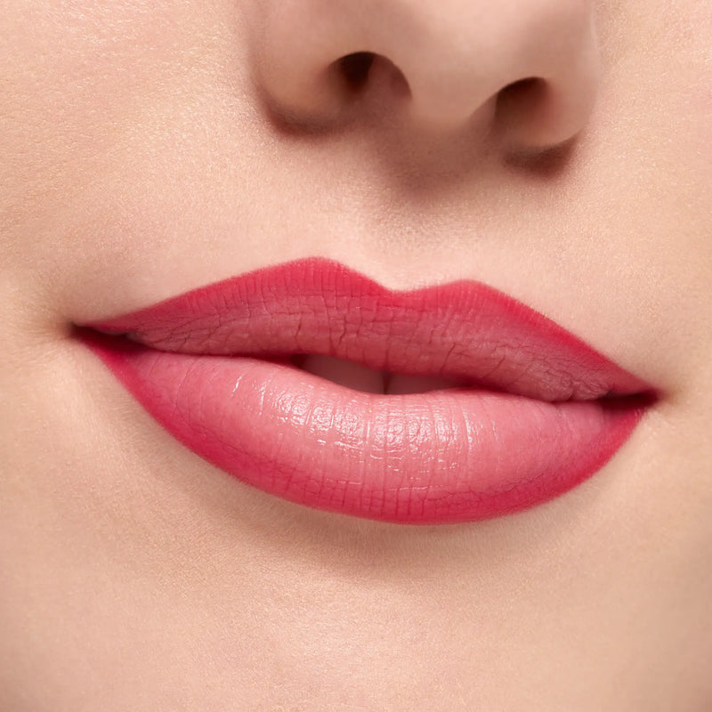 Essence POUTline Soft Glide Lip Pencil 05 Pout Out Loud
