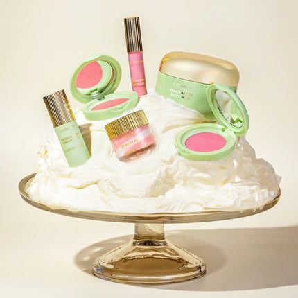 Catrice Pistachio Cream Delight Highlighter Cream Stick Glaze of Glory