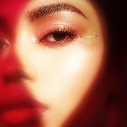Fazit Cupid's Bow Eye Wings